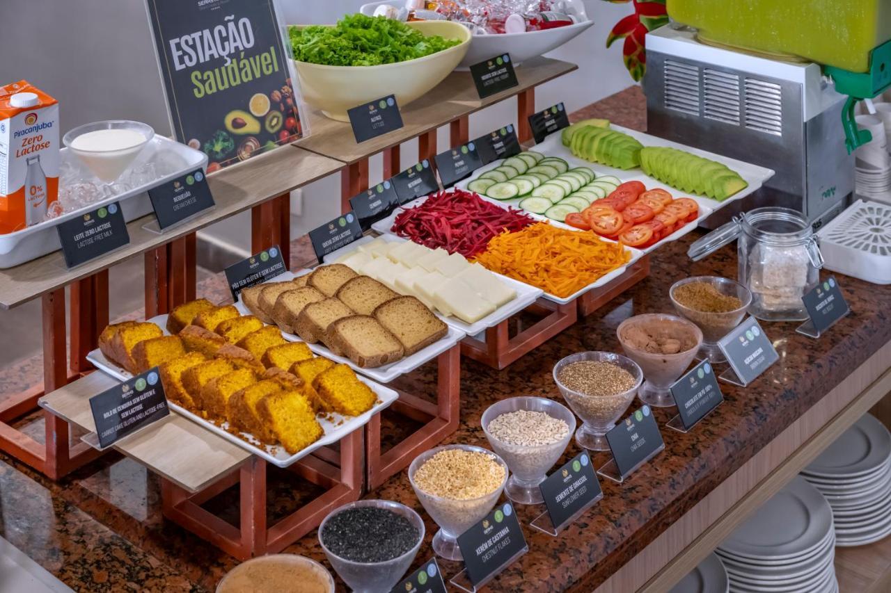 Serhs Natal Grand Hotel & Resort Екстериор снимка A selection of Brazilian cuisine