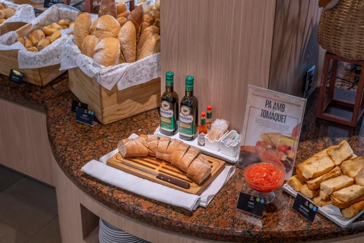 Serhs Natal Grand Hotel & Resort Екстериор снимка A baguette with condiments